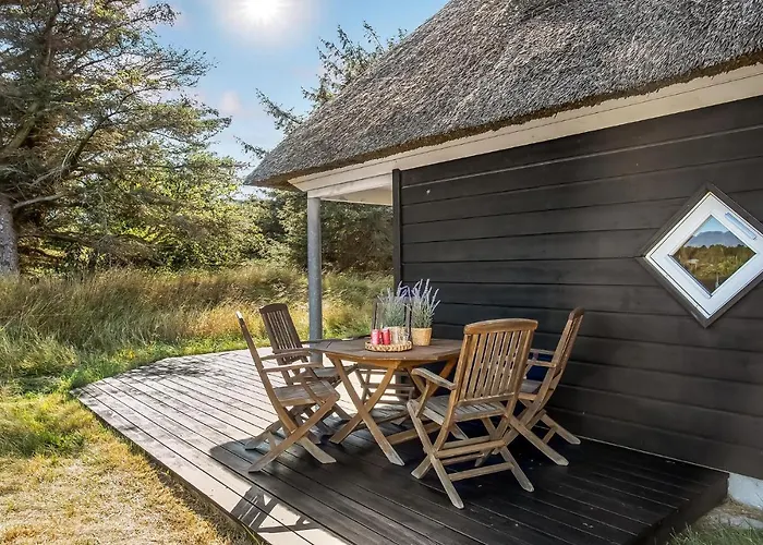 Laerkestien بيت للعطل