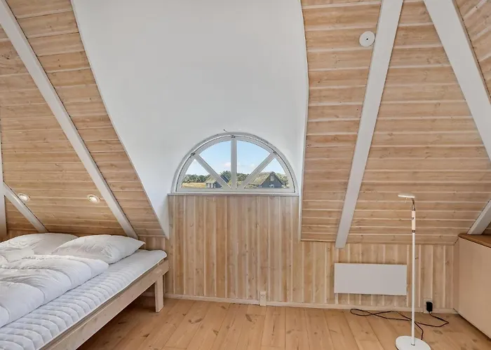 Laerkestien بيت للعطل *